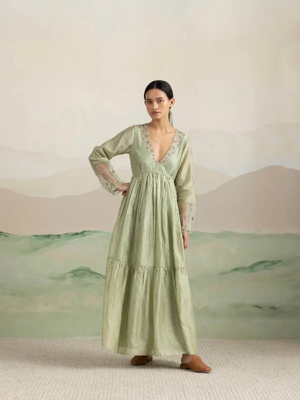 English Ivy Maxi Dress Comfortable Maxi Dress with Slits