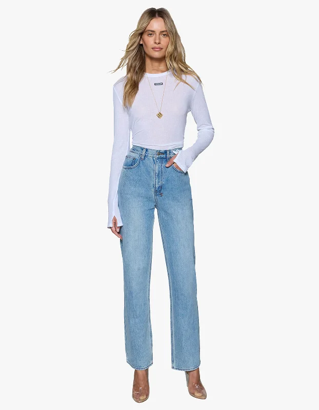 Icon Jean - Babes Blue Elegant High-Waisted Flared Jeans